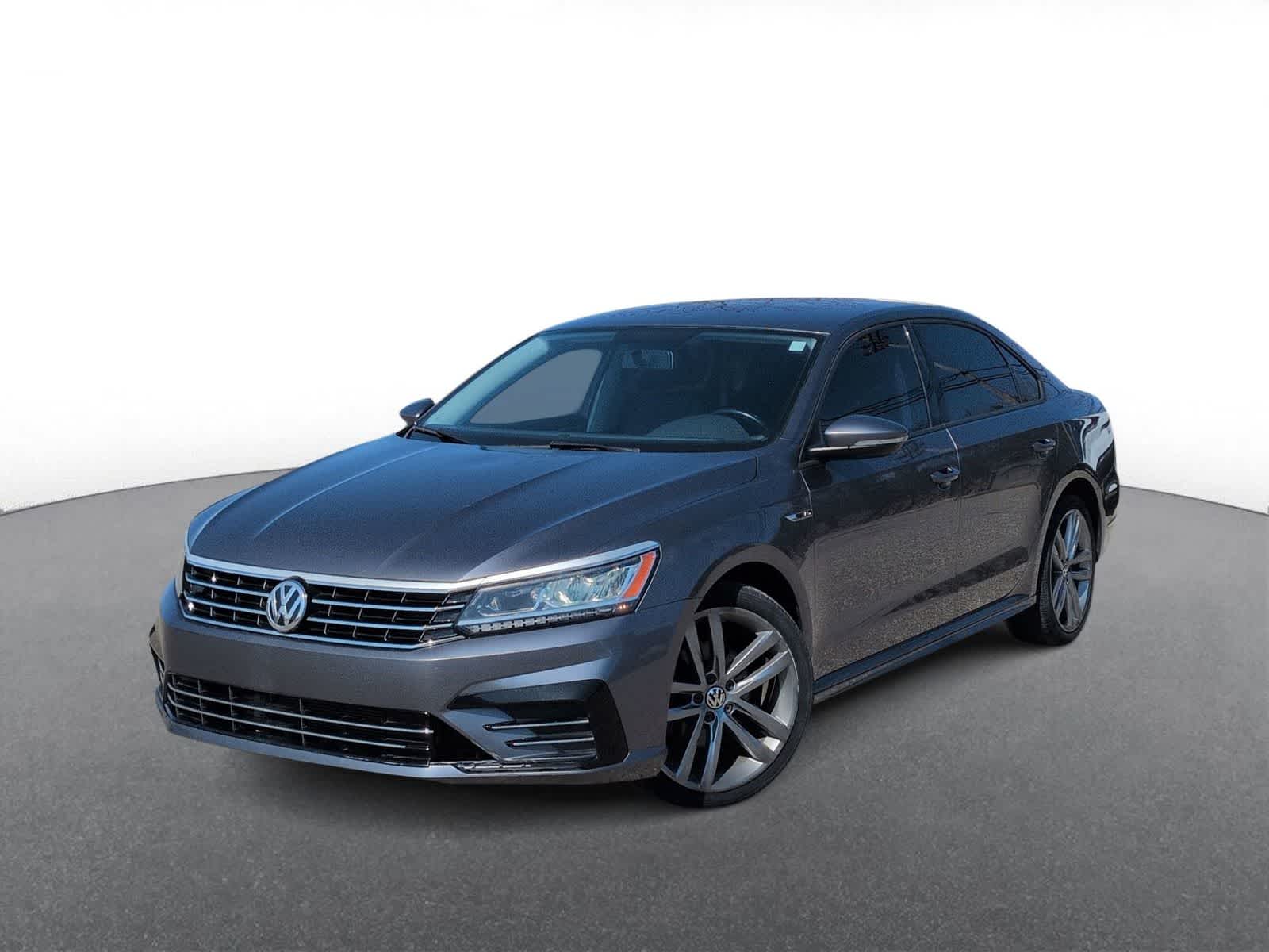 2018 Volkswagen Passat R-Line -
                  Troy, MI