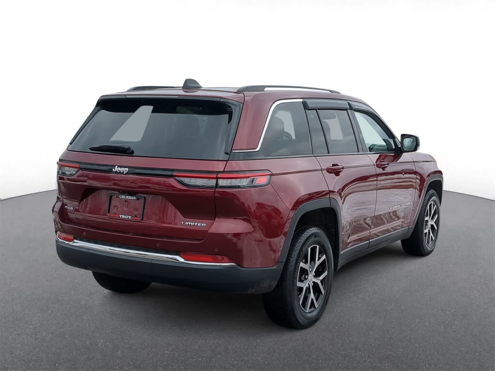 Thumbnail: 2023 Jeep Grand Cherokee - 8