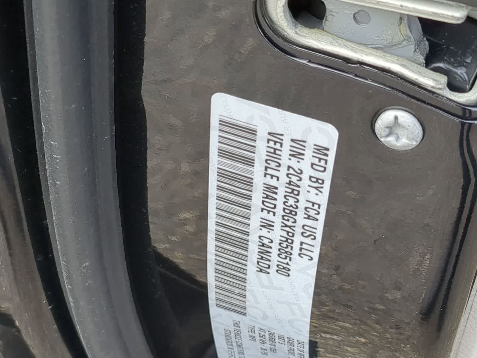 Thumbnail: 2023 Chrysler Pacifica - 33