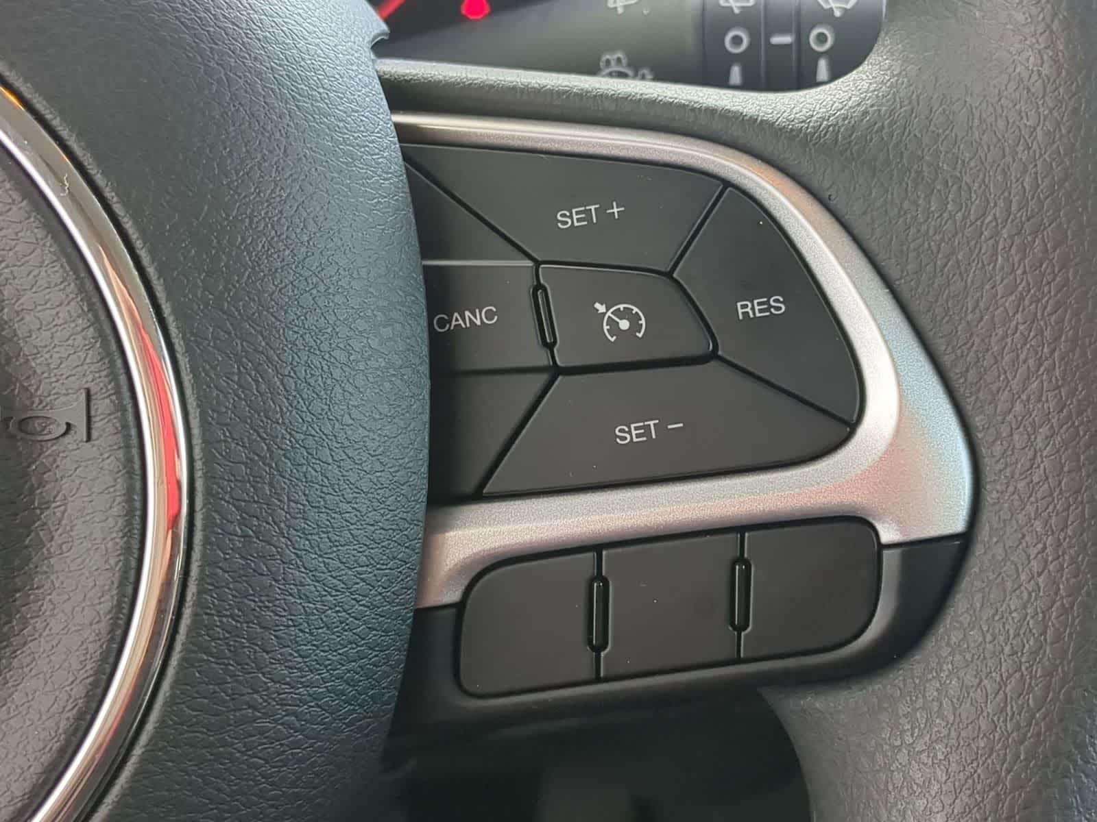 Thumbnail: 2023 Jeep Renegade - 24