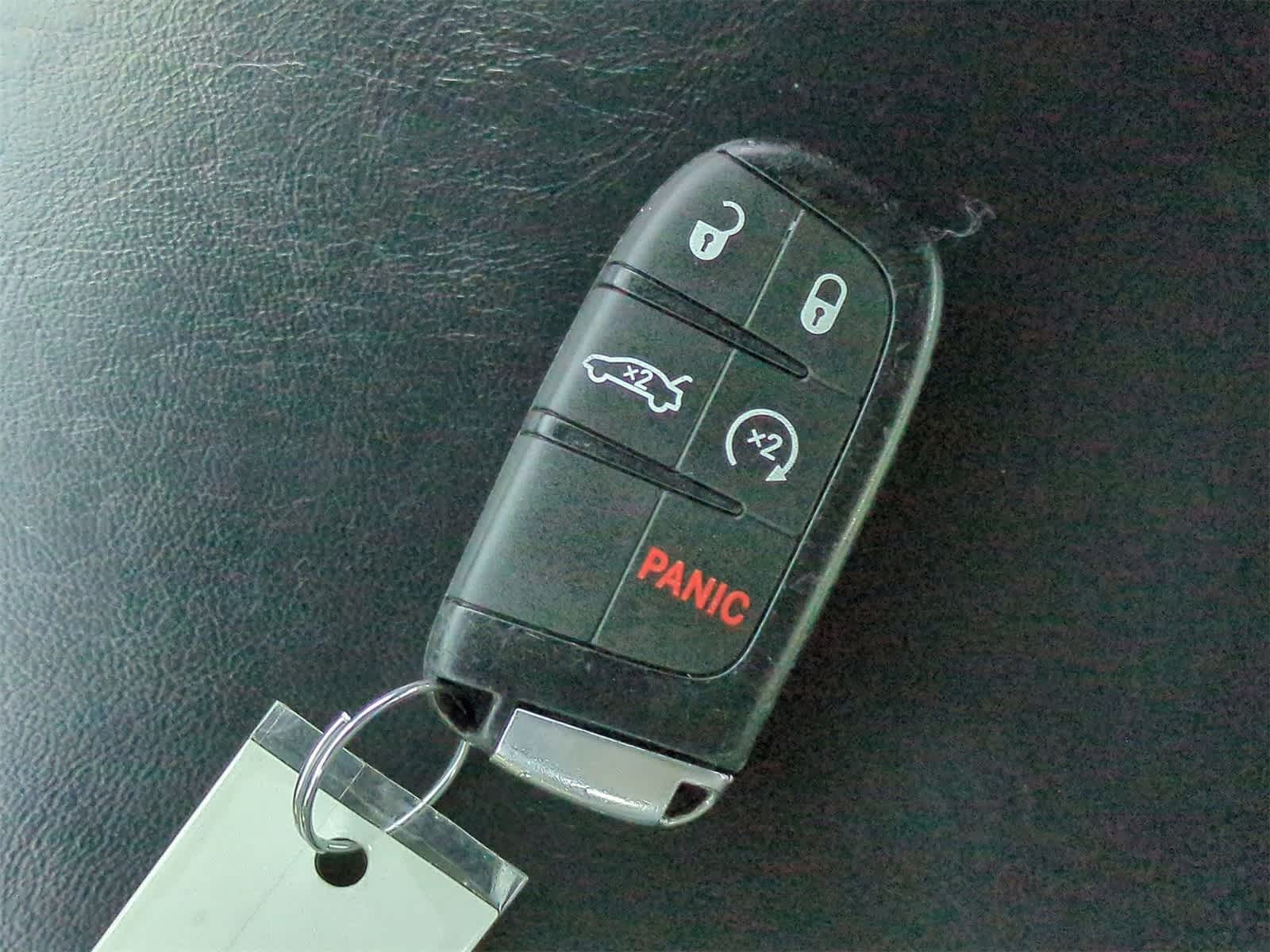Thumbnail: 2015 Chrysler 300 - 28