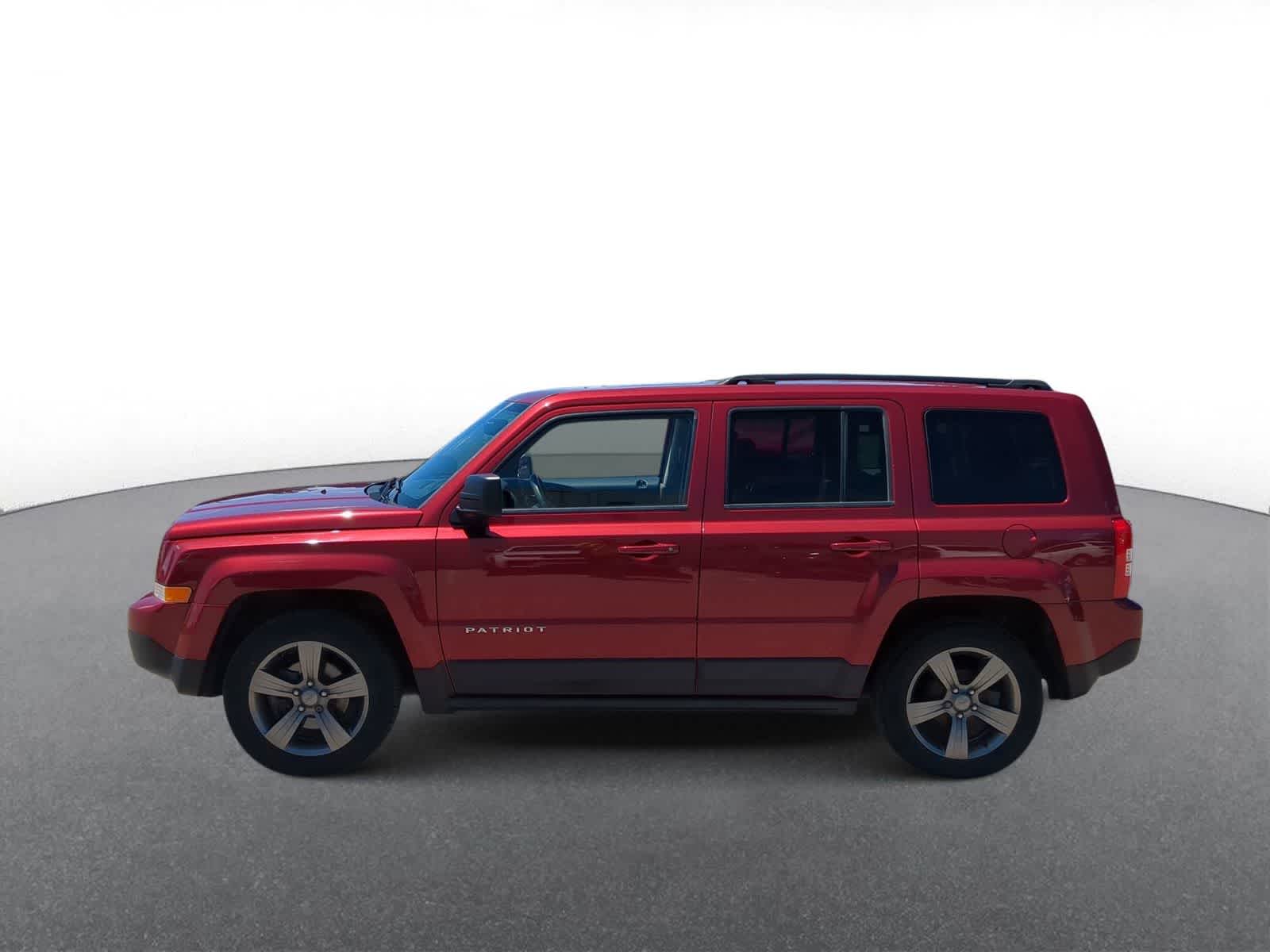 Thumbnail: 2015 Jeep Patriot - 5