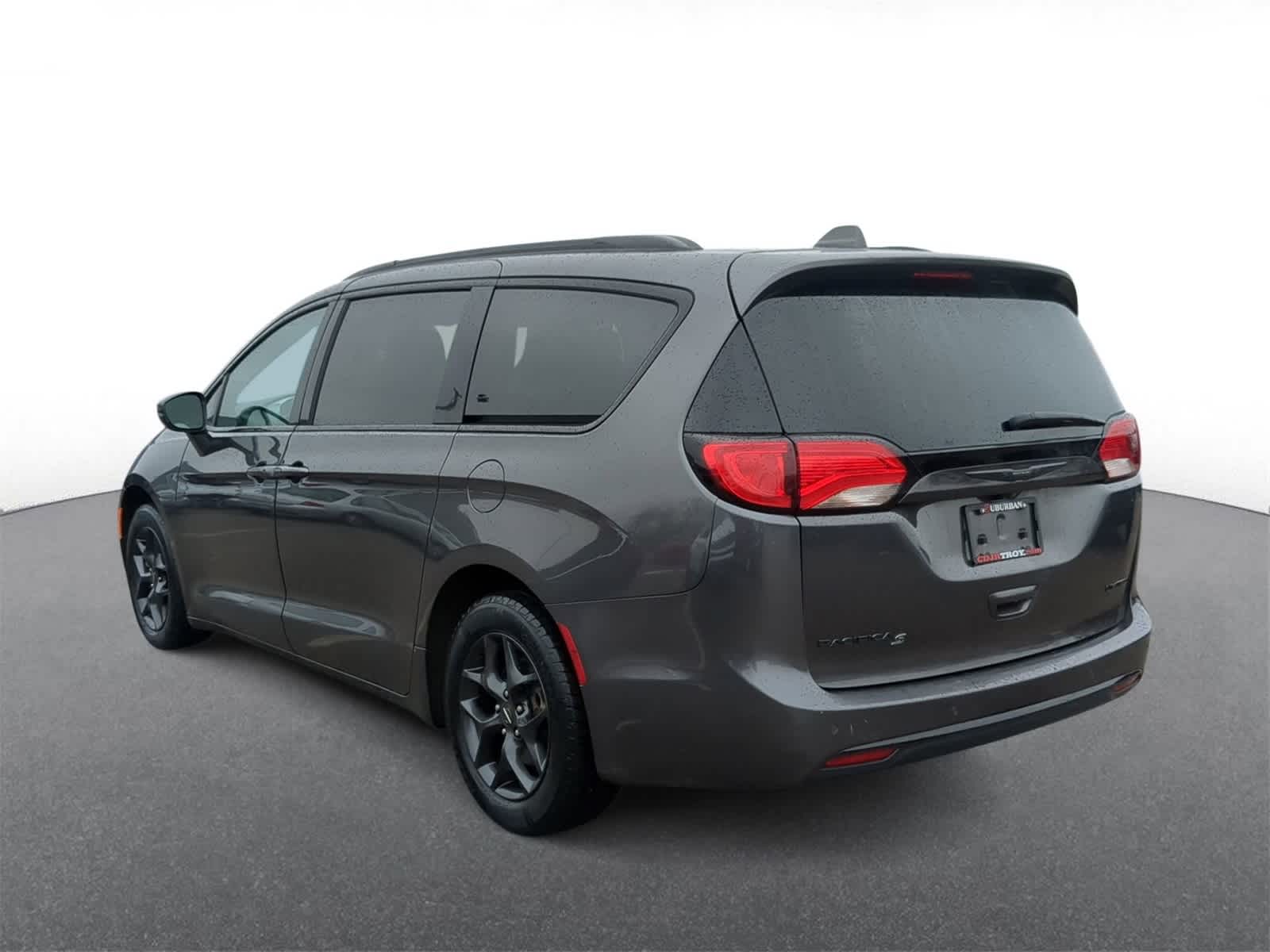 Thumbnail: 2019 Chrysler Pacifica - 6