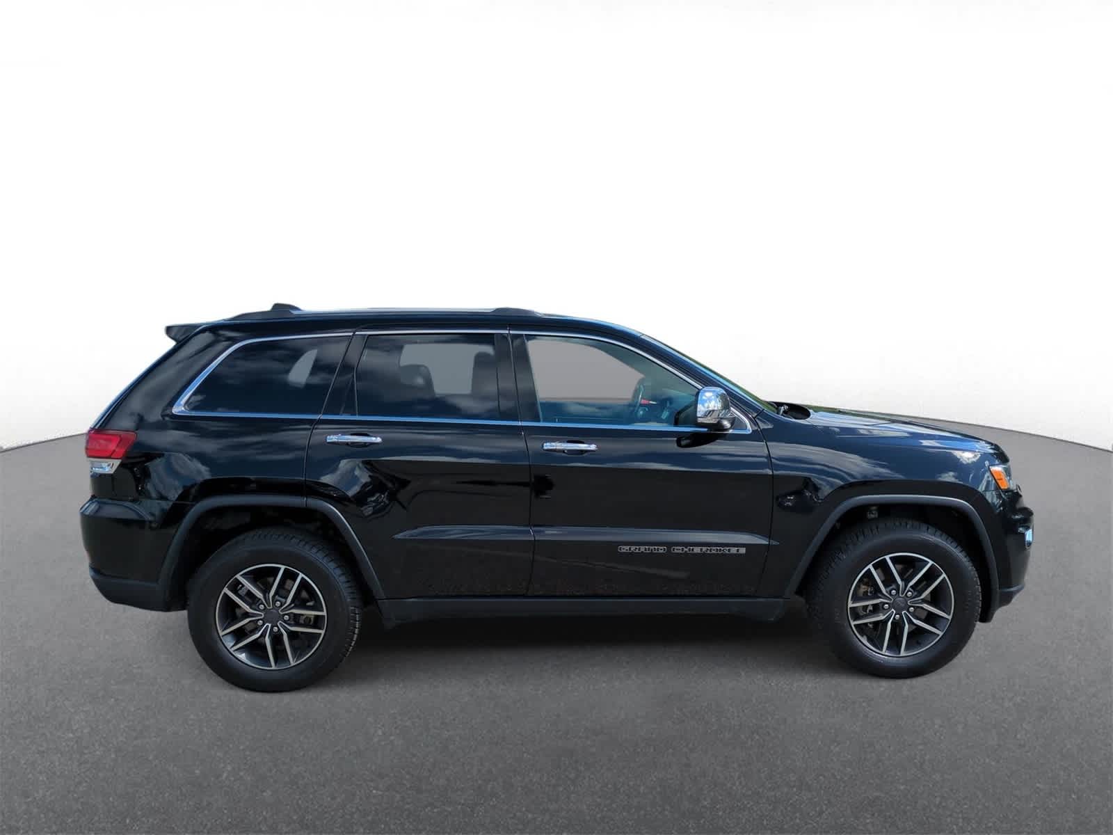 Thumbnail: 2021 Jeep Grand Cherokee - 9