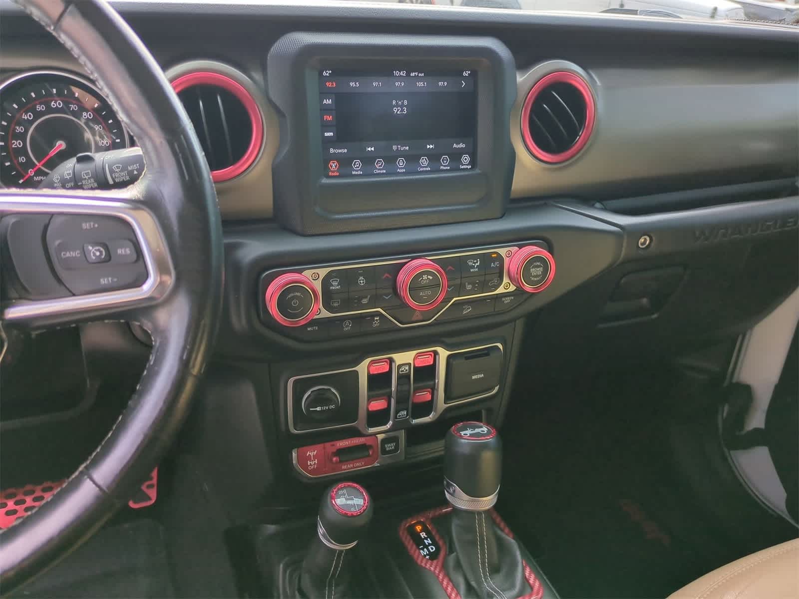 Thumbnail: 2018 Jeep Wrangler - 27
