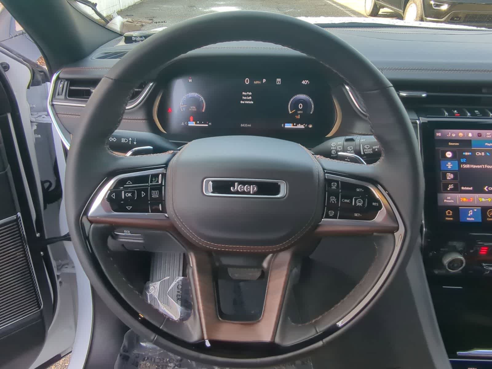 Thumbnail: 2024 Jeep Grand Cherokee L - 31