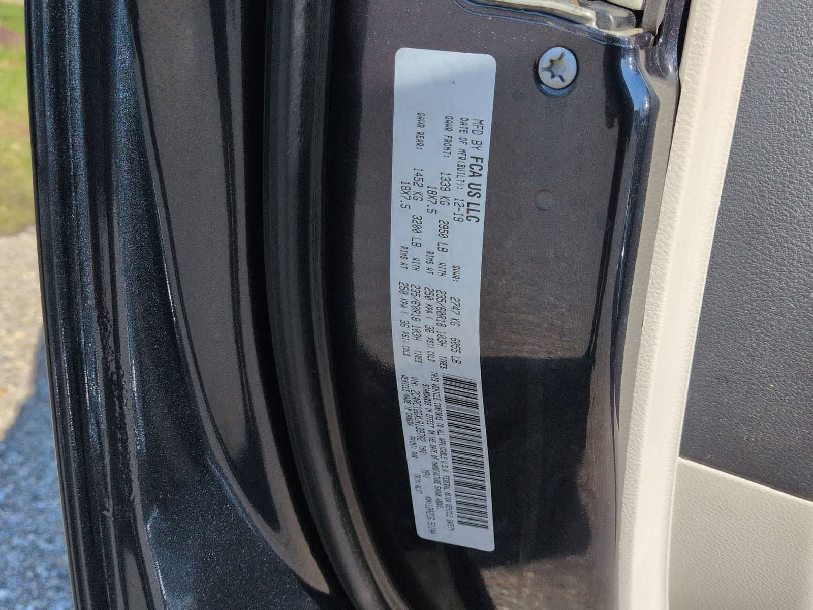 Thumbnail: 2020 Chrysler Pacifica - 38