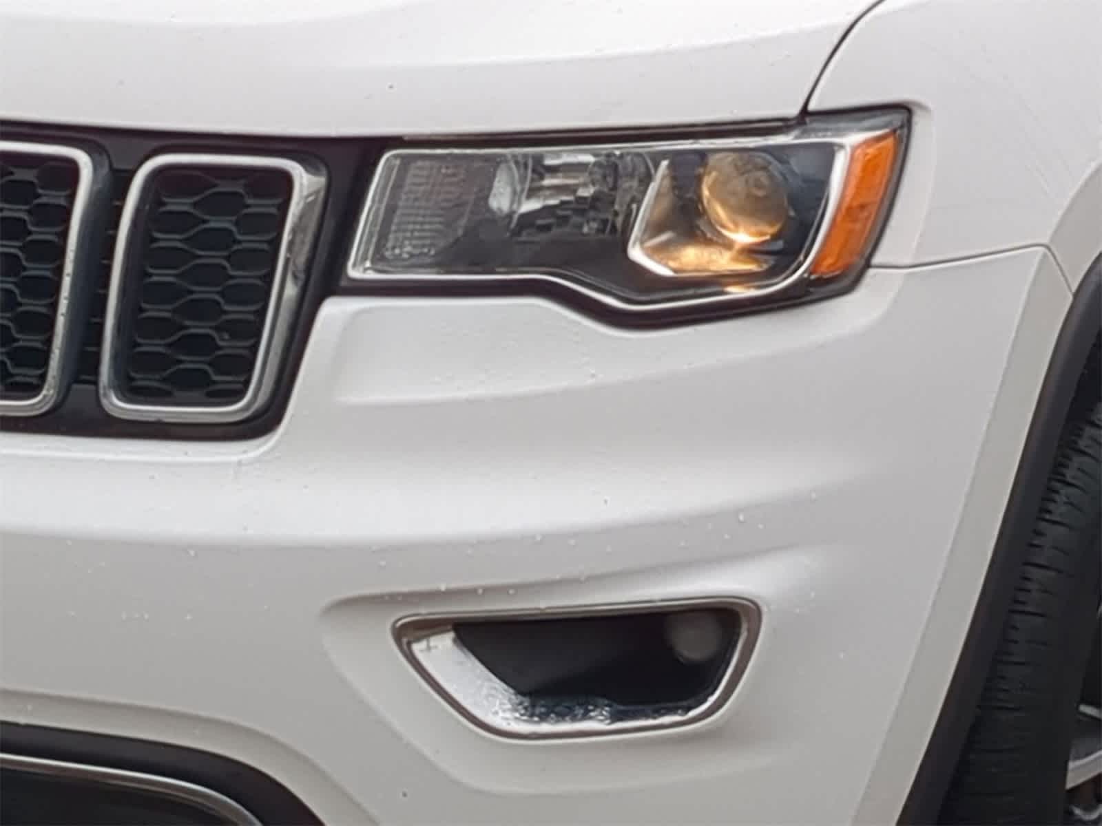 Thumbnail: 2019 Jeep Grand Cherokee - 18