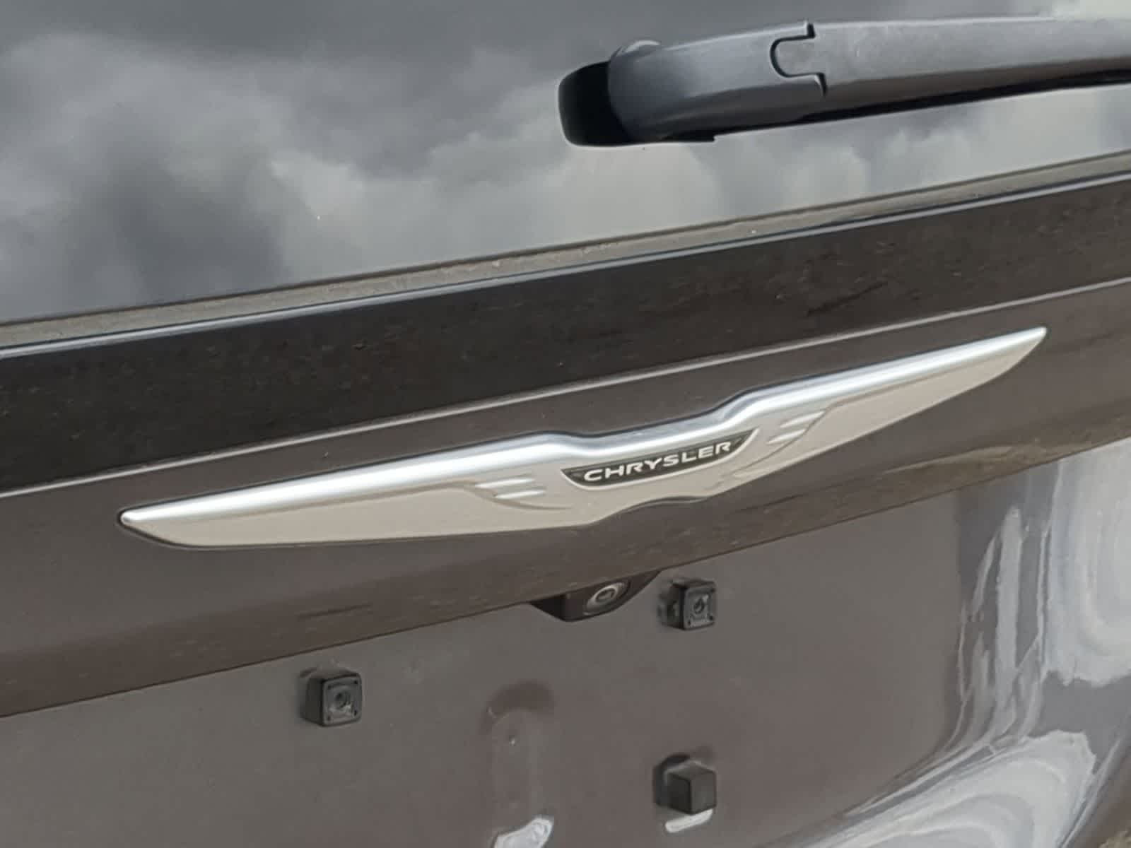 Thumbnail: 2020 Chrysler Pacifica - 12