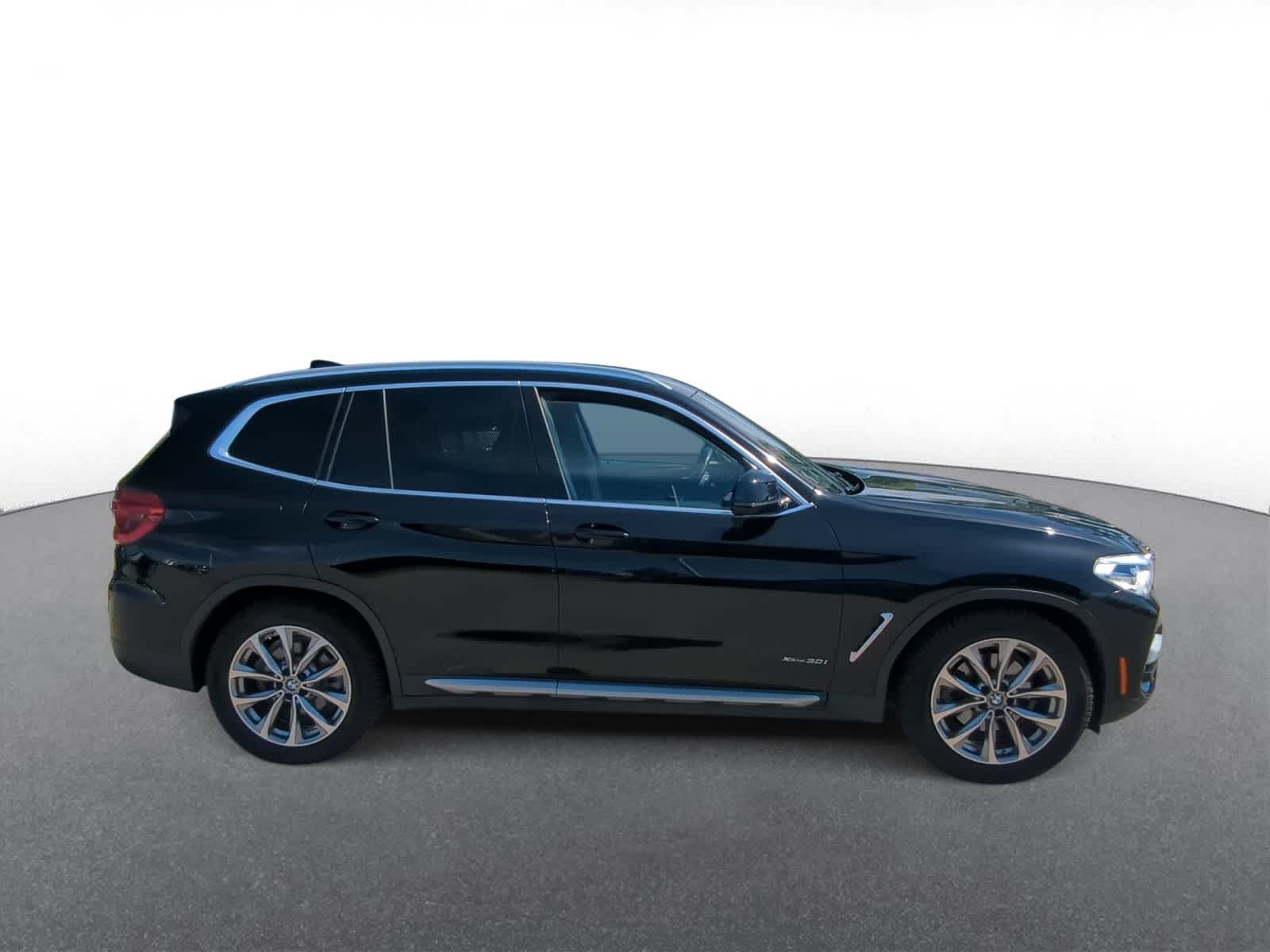 Thumbnail: 2018 BMW X3 - 9