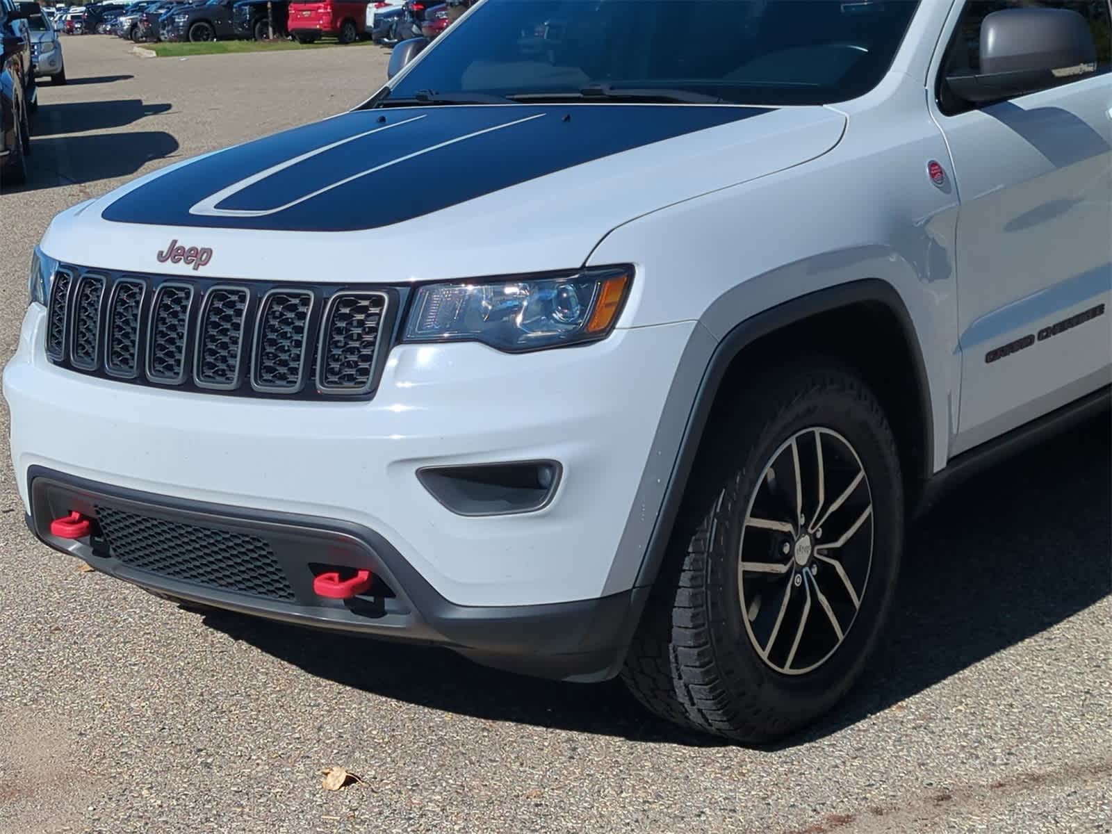 Thumbnail: 2018 Jeep Grand Cherokee - 11