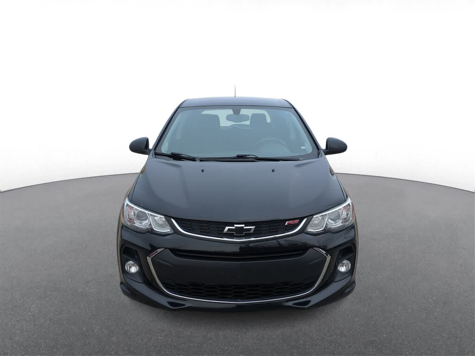 2018 Chevrolet Sonic LT photo 2