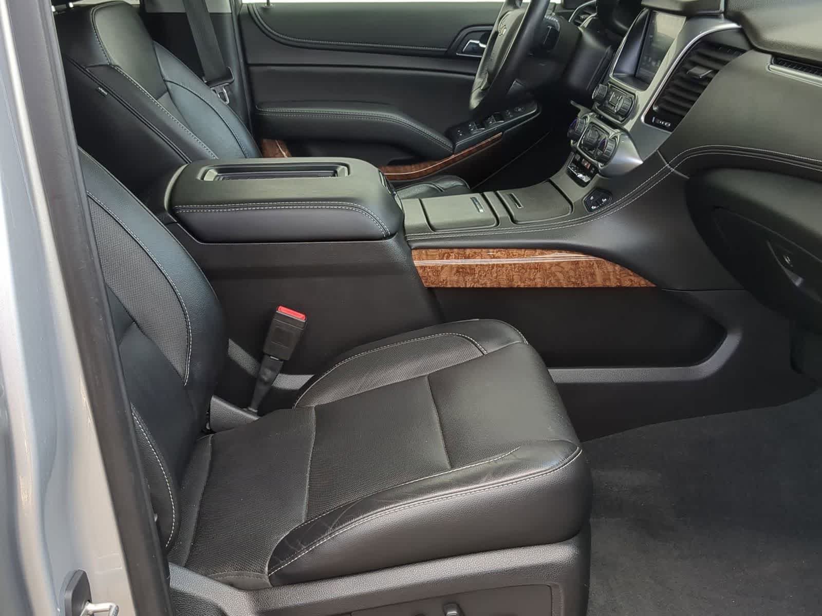 Thumbnail: 2020 Chevrolet Tahoe - 21