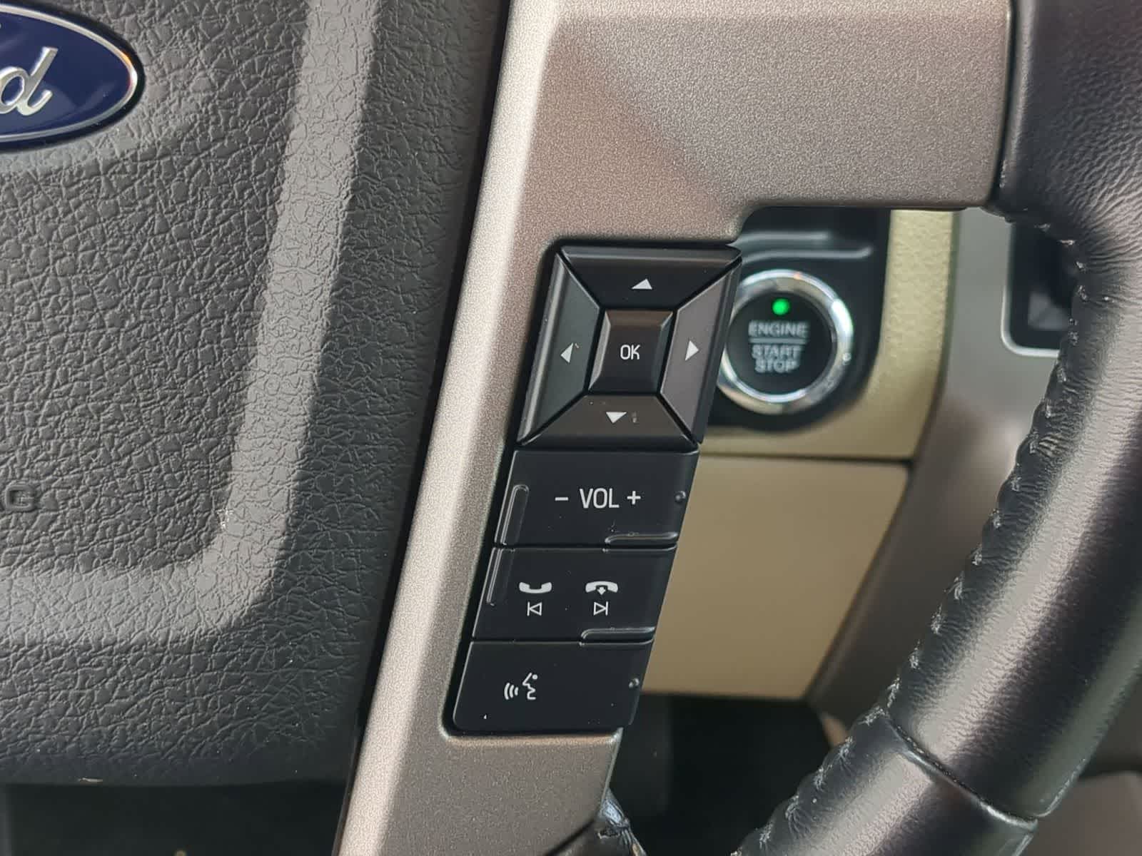 Thumbnail: 2016 Ford Expedition - 24