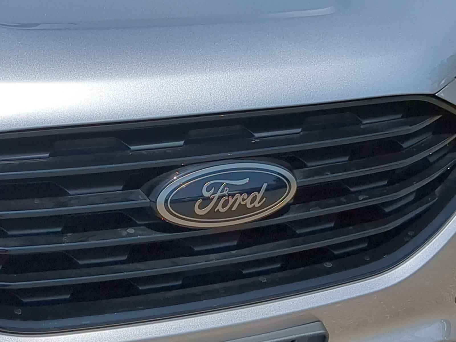 Thumbnail: 2022 Ford Edge - 12