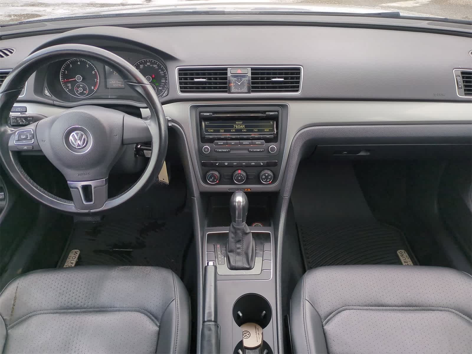 2014 Volkswagen Passat Wolfsburg Edition 14