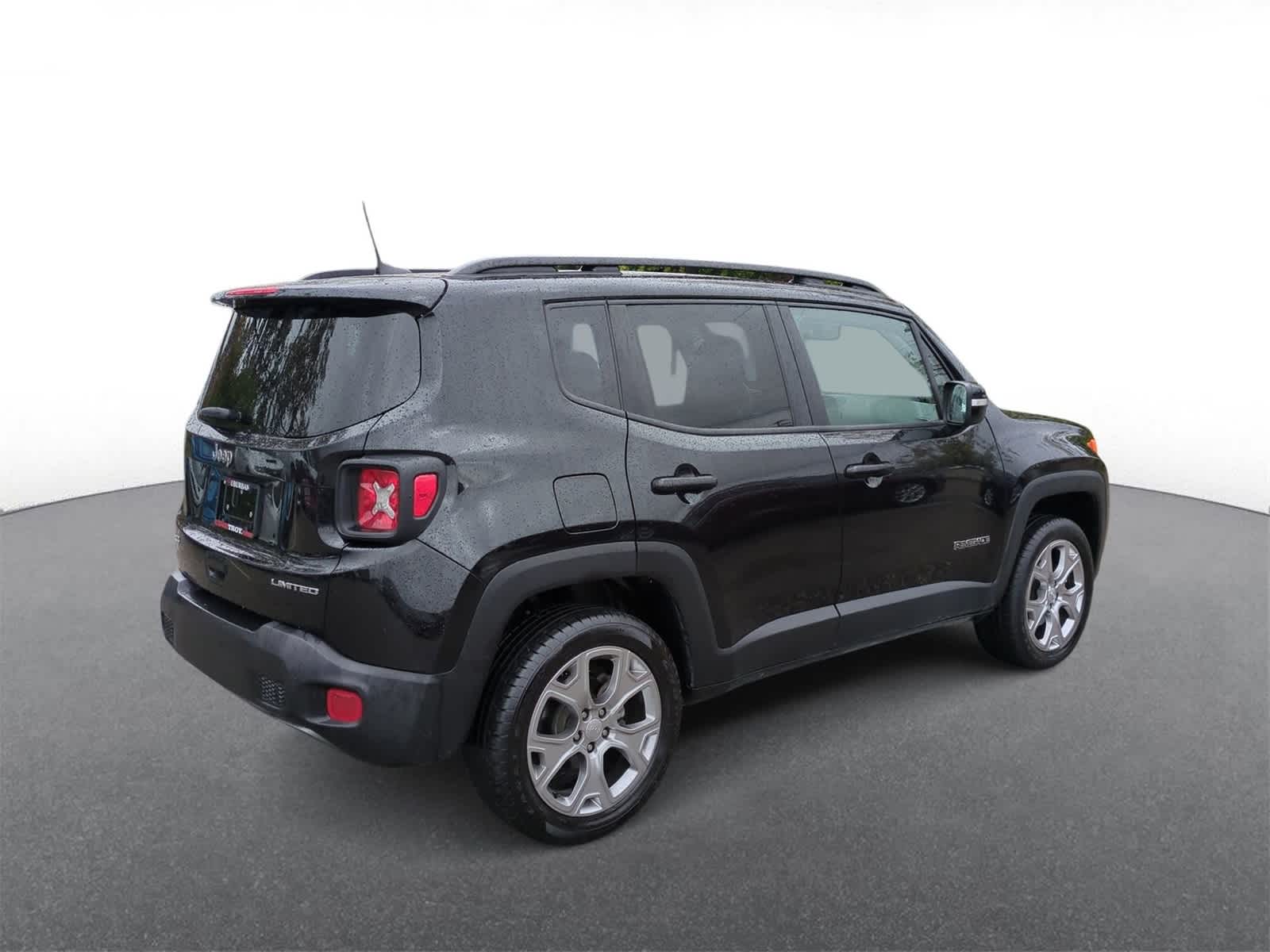 Thumbnail: 2023 Jeep Renegade - 8
