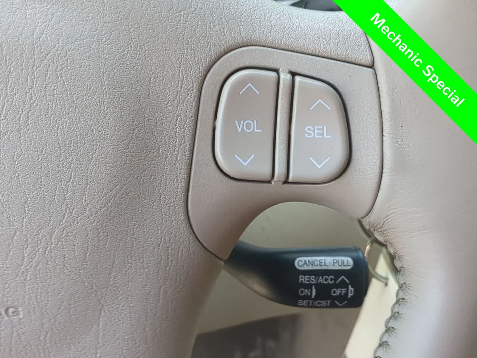 Thumbnail: 2000 Cadillac Seville - 16