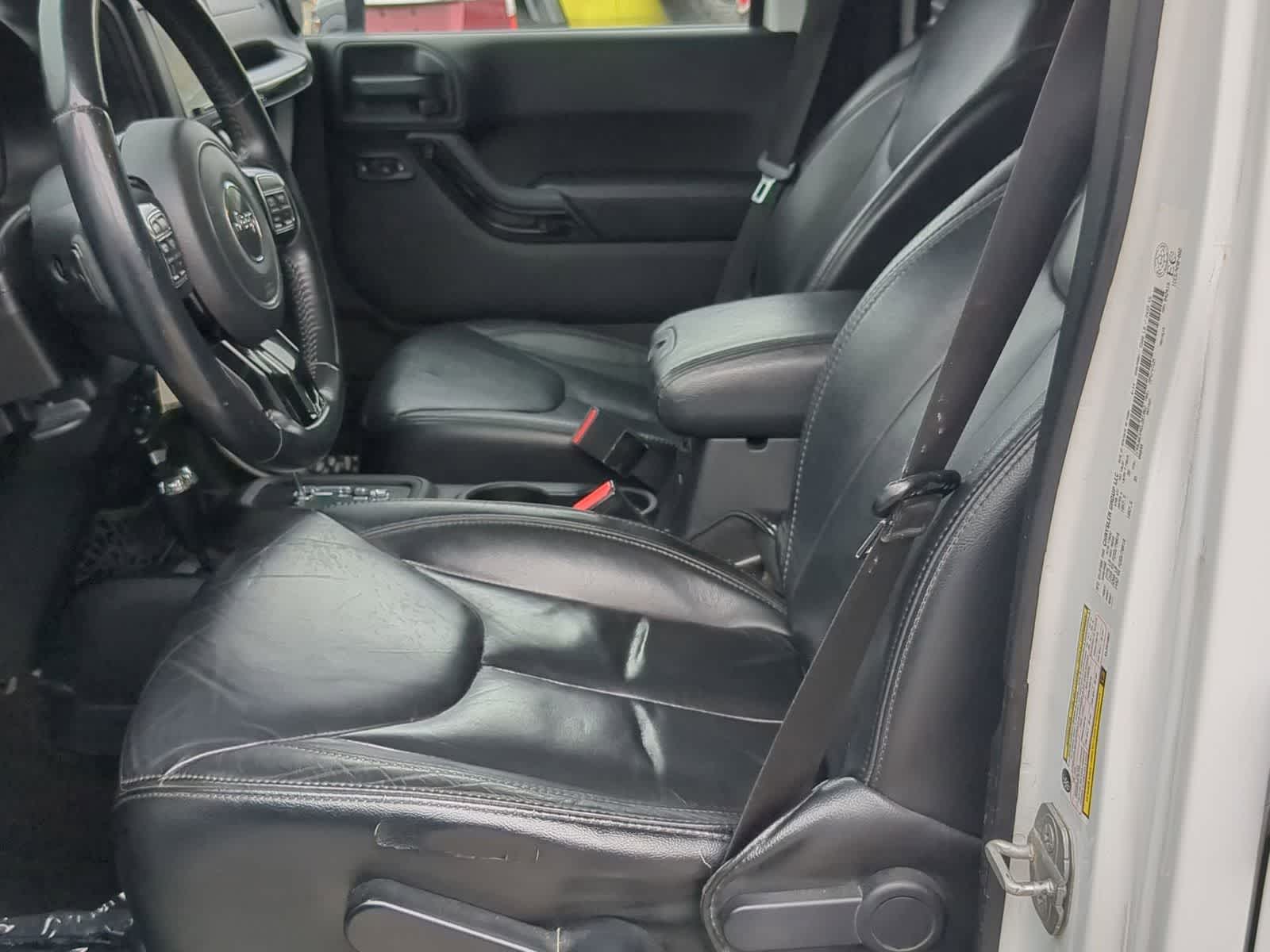Thumbnail: 2014 Jeep Wrangler - 15