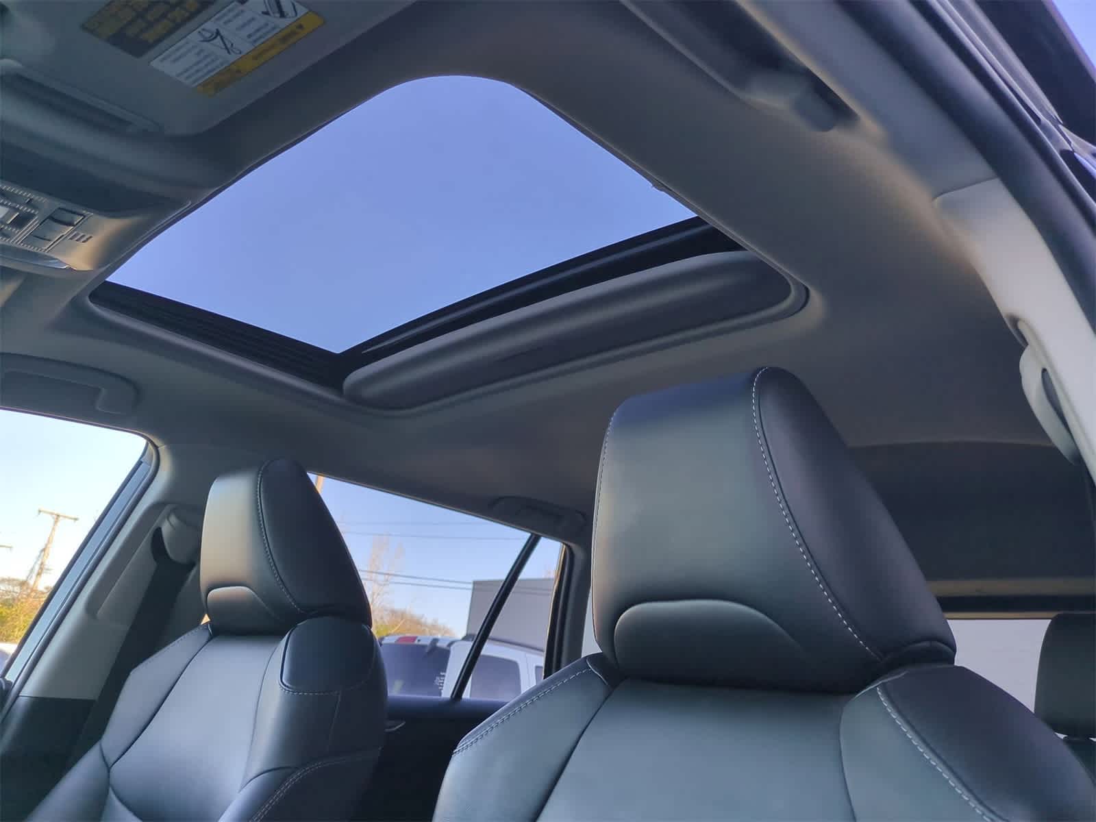 Thumbnail: 2019 Toyota RAV4 - 19