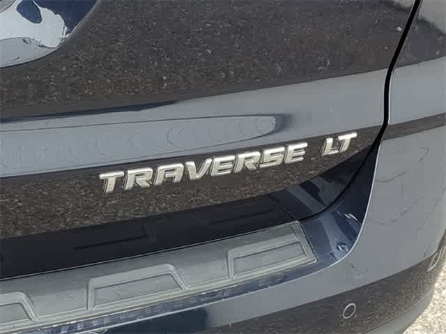 2016 Chevrolet Traverse LT 13