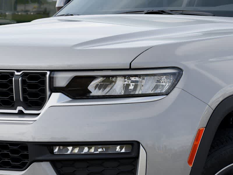 Thumbnail: 2026 Jeep Grand Cherokee - 10