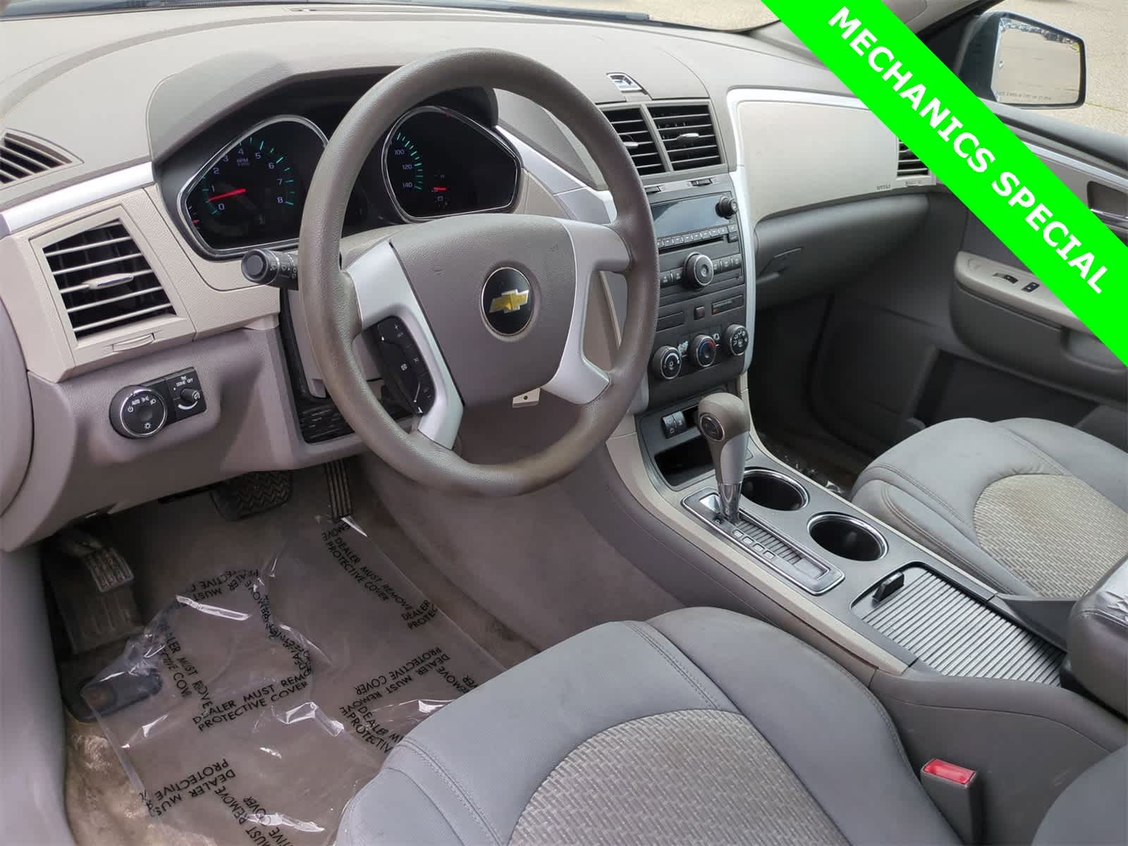 Thumbnail: 2011 Chevrolet Traverse - 10