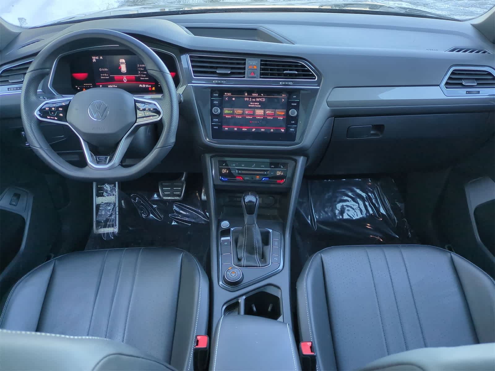 Thumbnail: 2022 Volkswagen Tiguan - 14