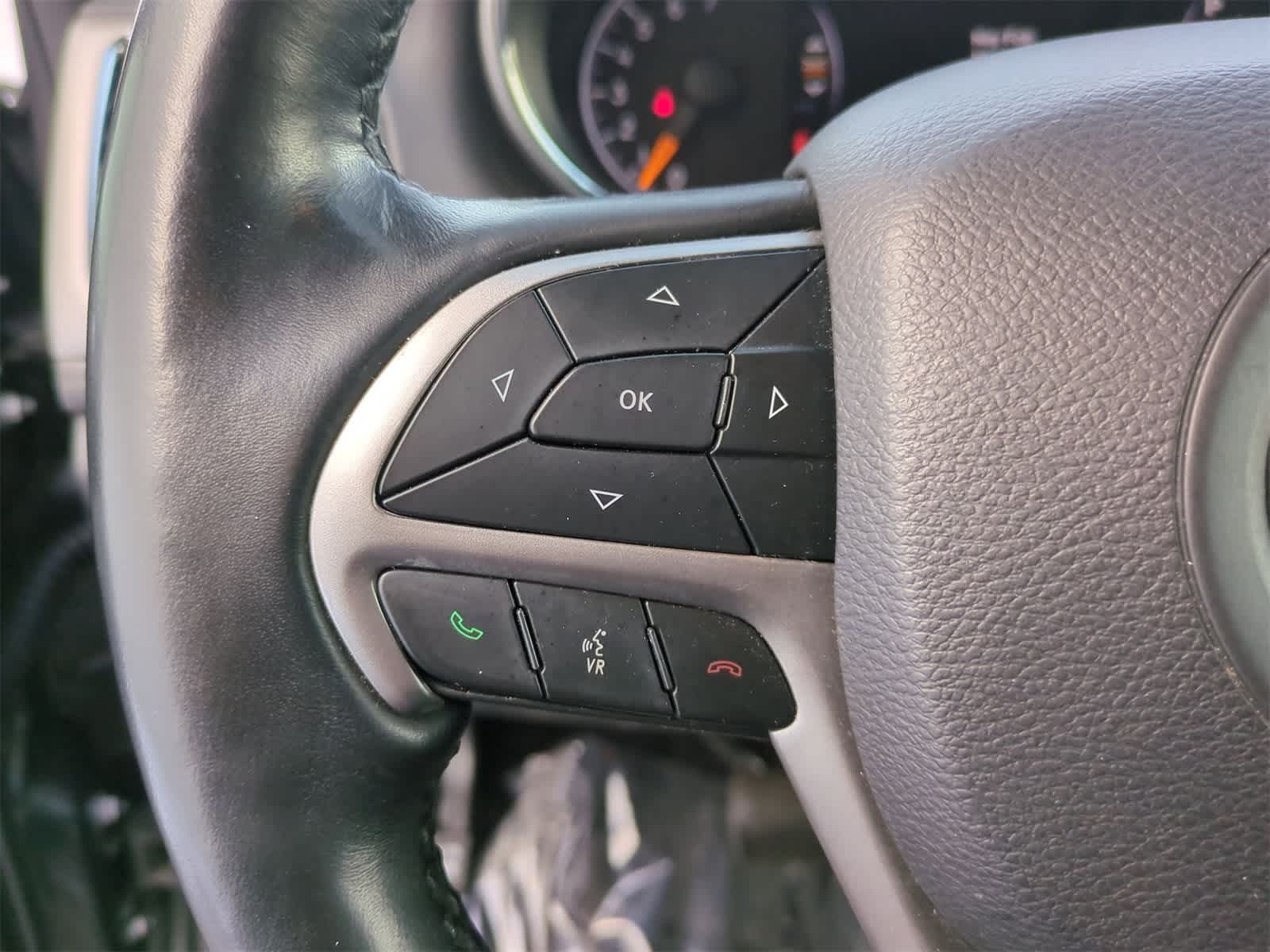 Thumbnail: 2019 Jeep Grand Cherokee - 23