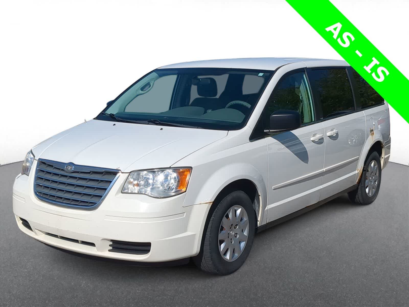 Thumbnail: 2010 Chrysler Town & Country - 4