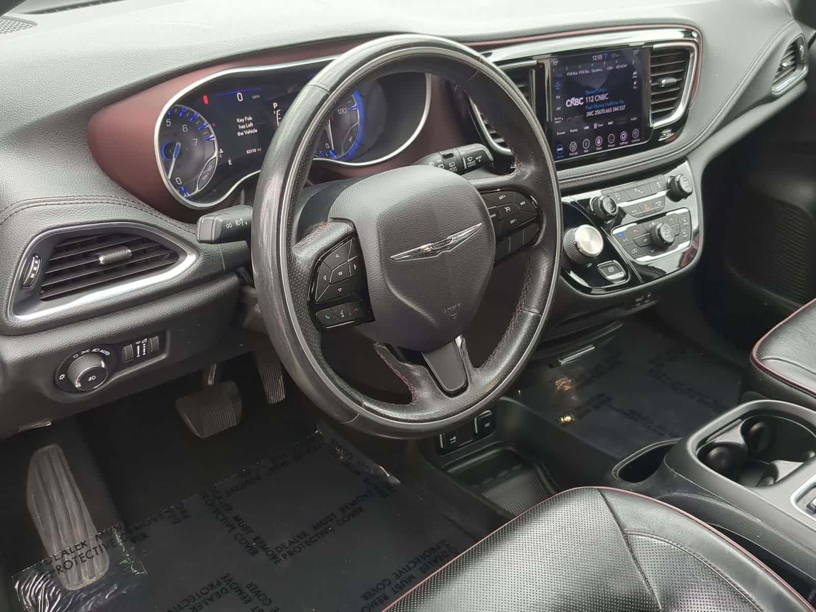 Thumbnail: 2020 Chrysler Pacifica - 10