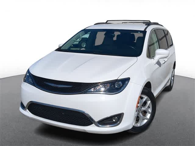 2017 Chrysler Pacifica Touring-L -
                Troy, MI