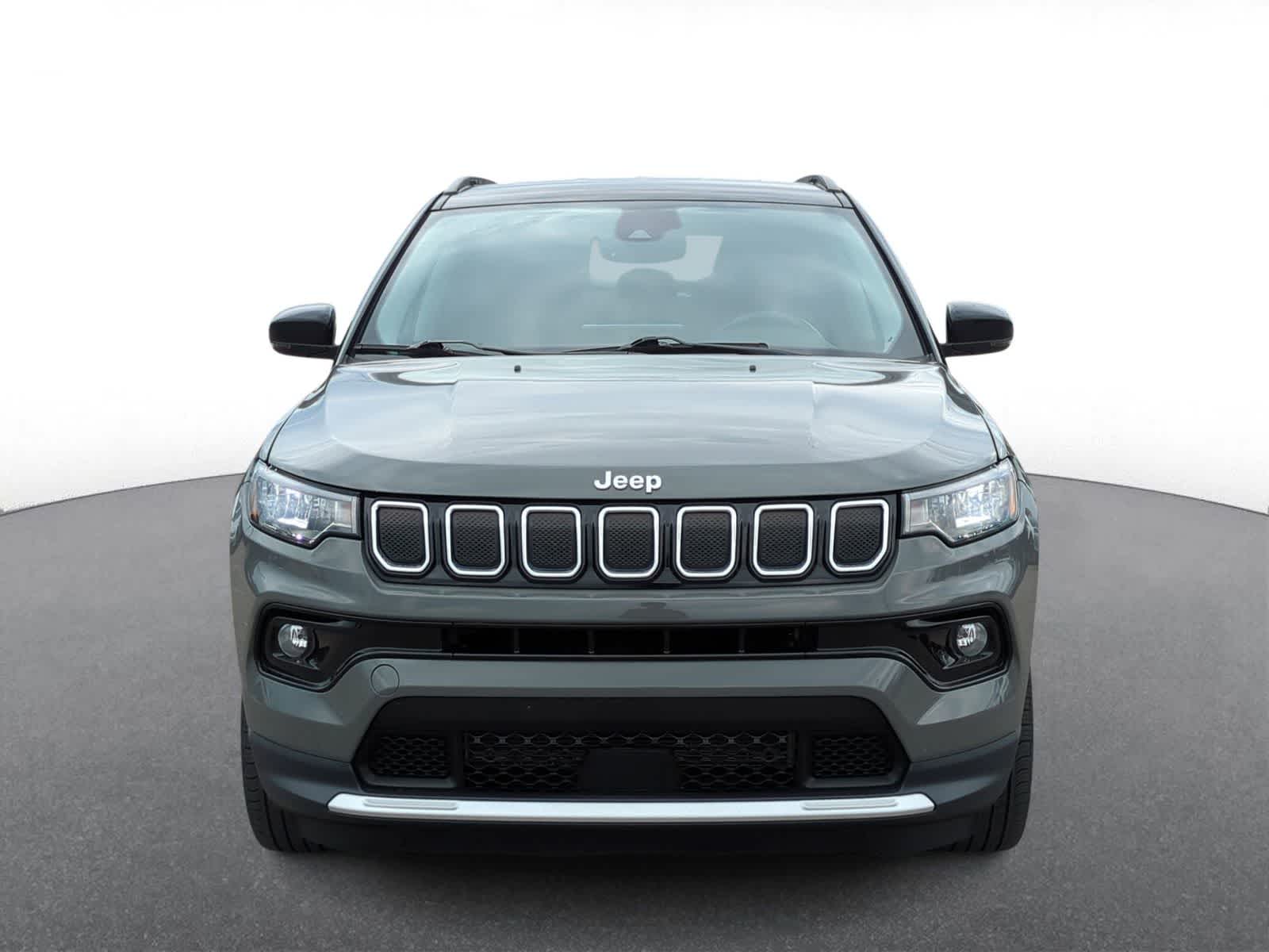 Thumbnail: 2022 Jeep Compass - 3