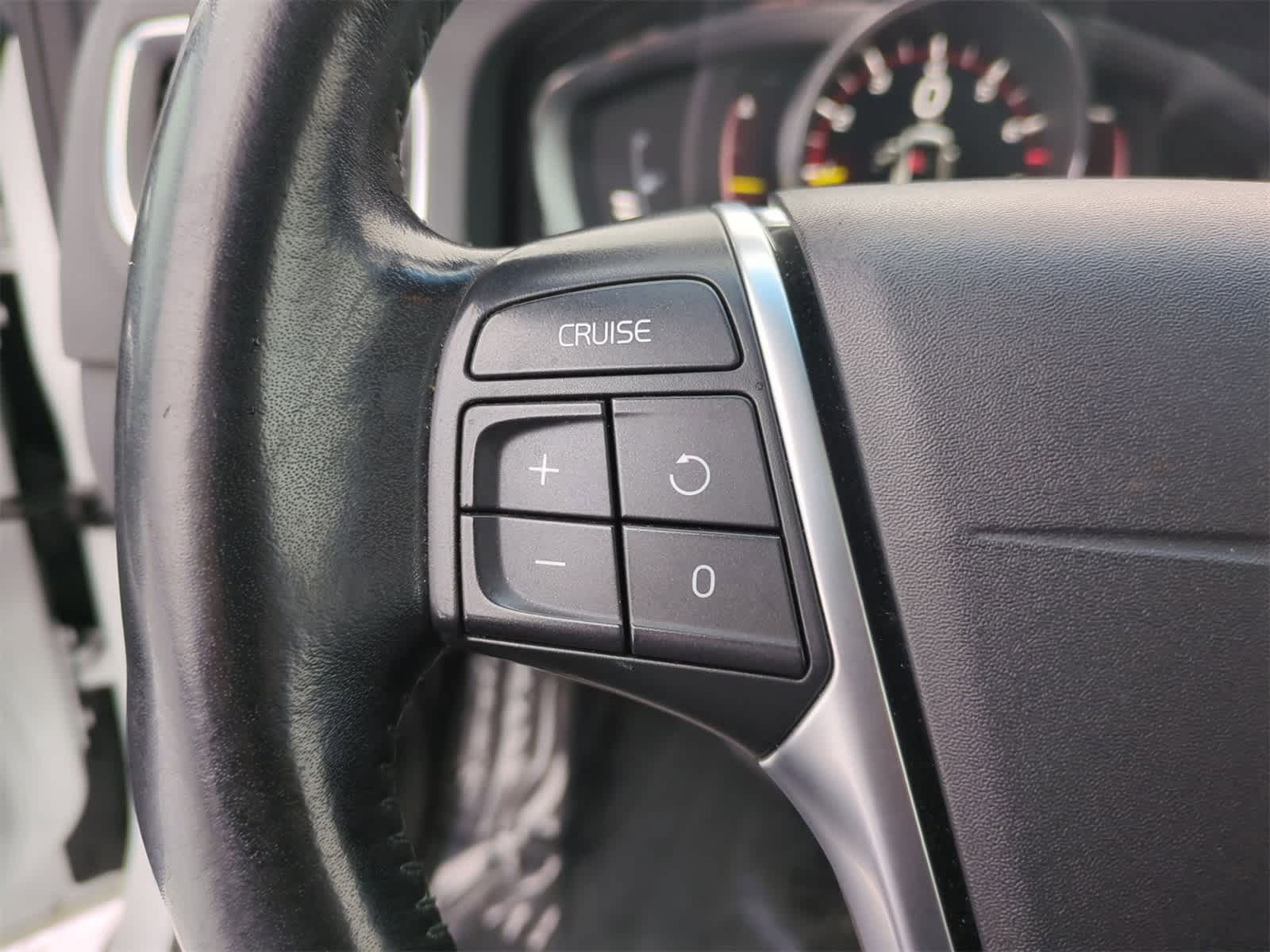 Thumbnail: 2017 Volvo S60 - 24