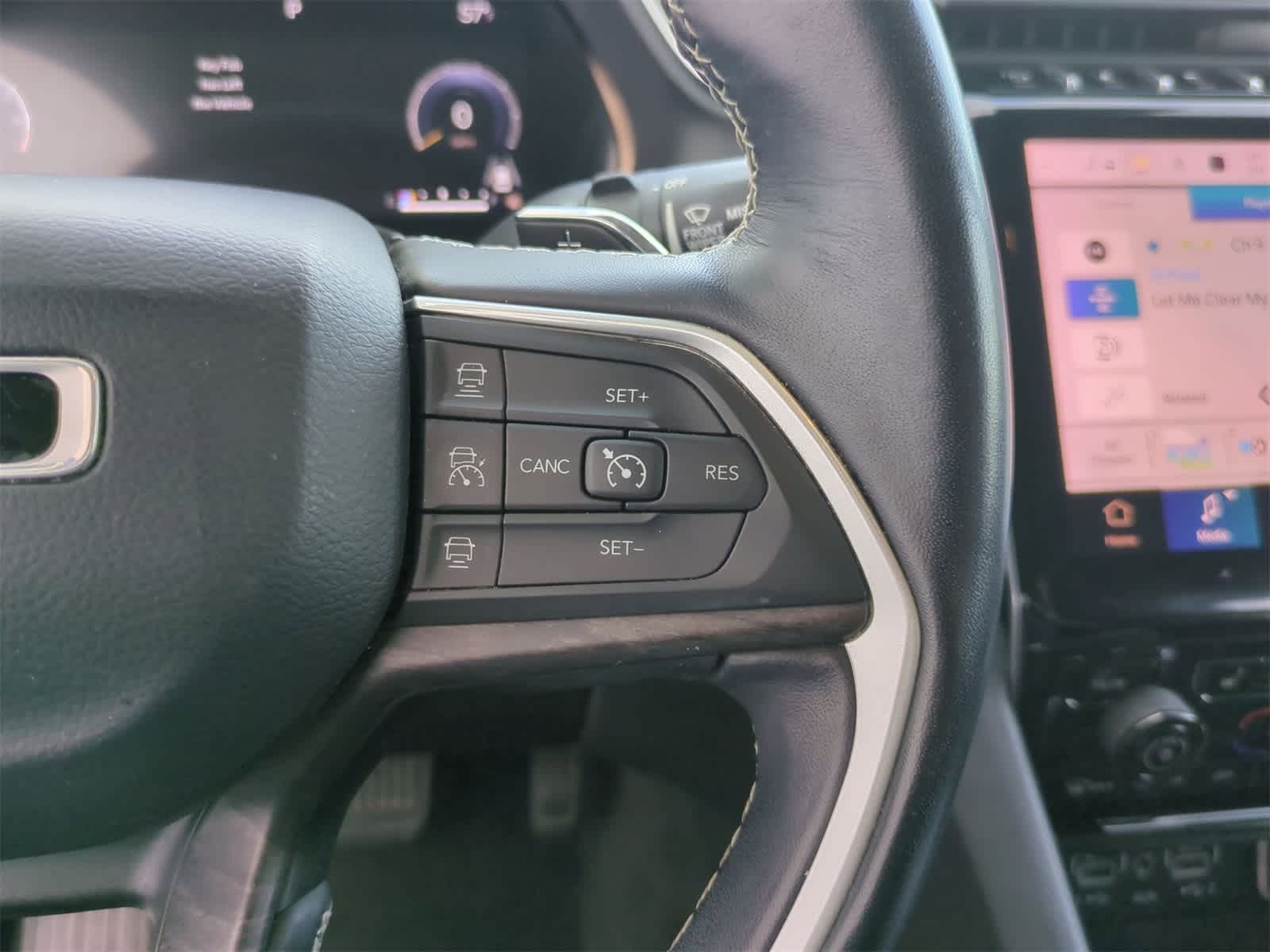 Thumbnail: 2022 Jeep Grand Cherokee L - 24