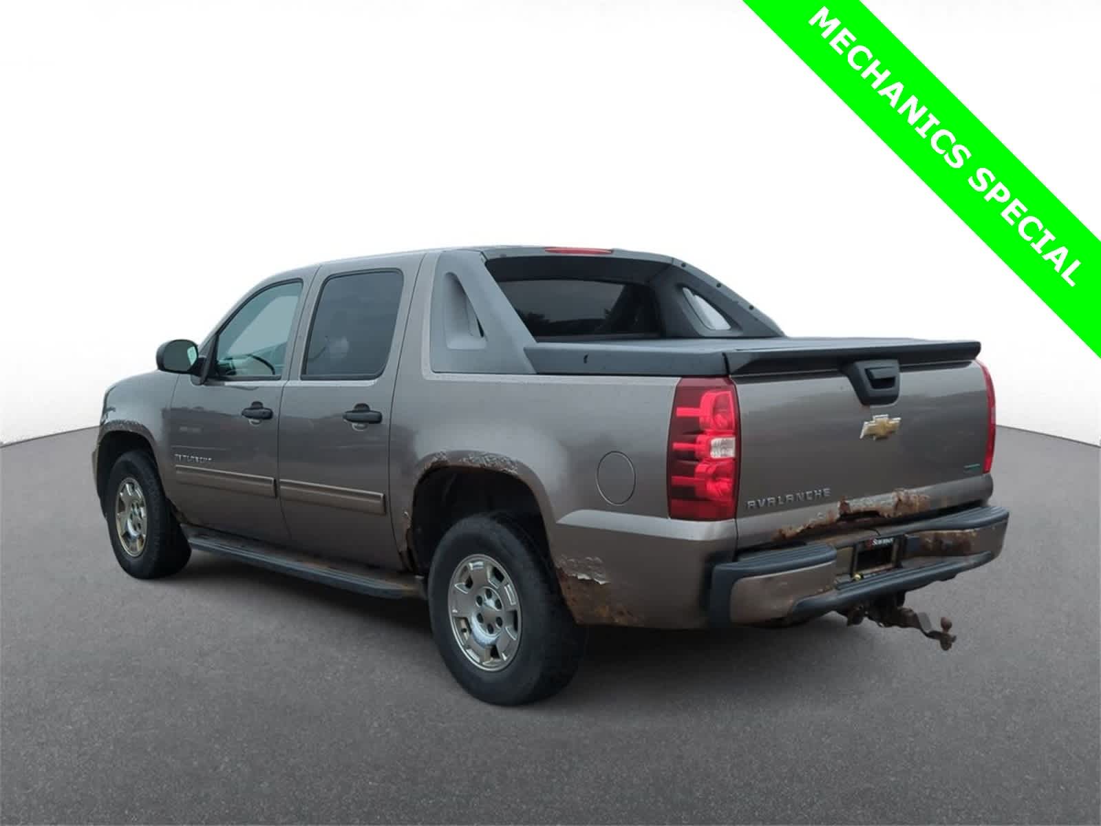Thumbnail: 2011 Chevrolet Avalanche 1500 - 6