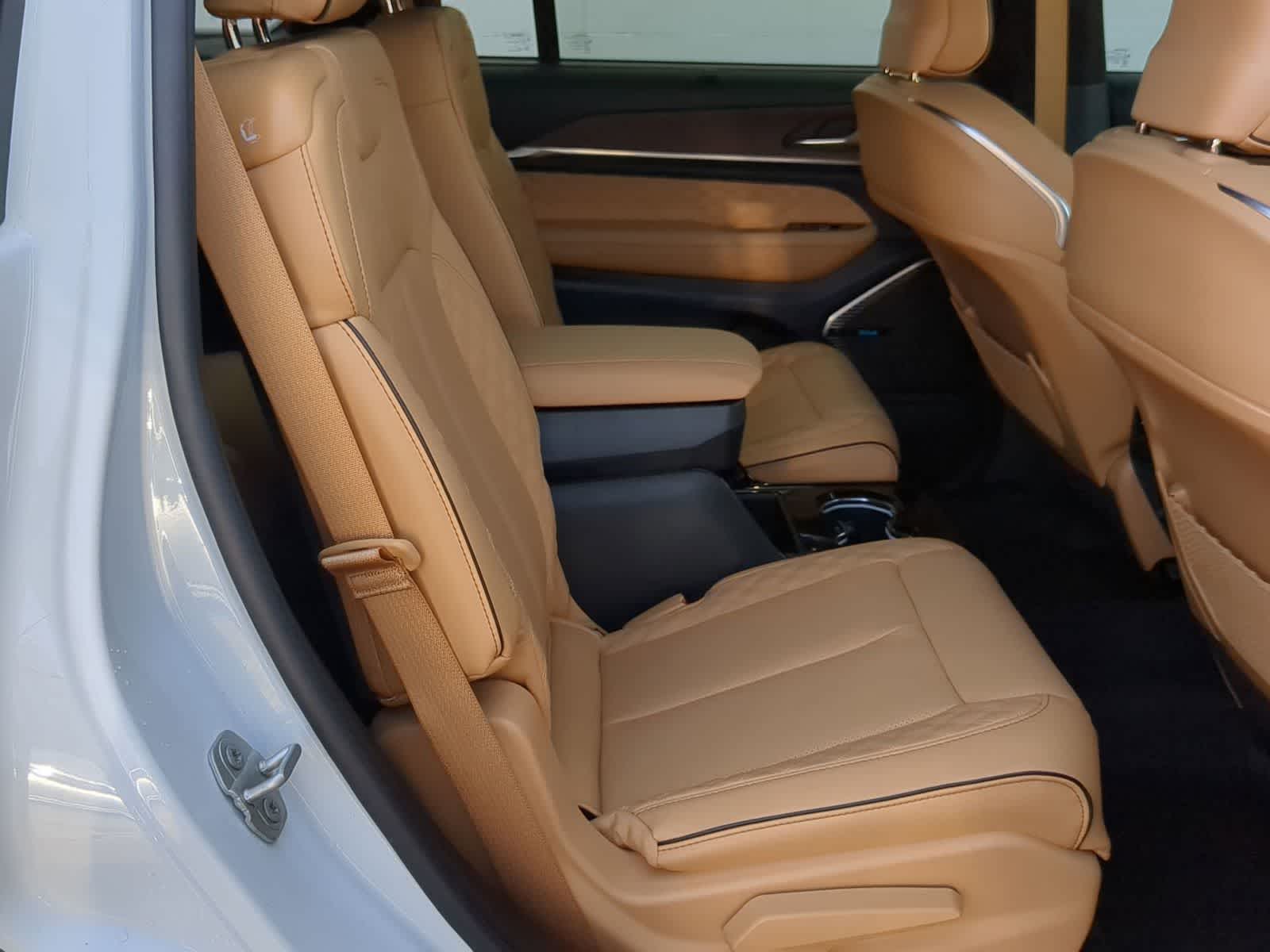 Thumbnail: 2024 Jeep Grand Cherokee L - 27