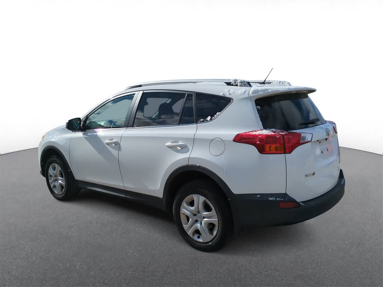 Thumbnail: 2015 Toyota RAV4 - 6