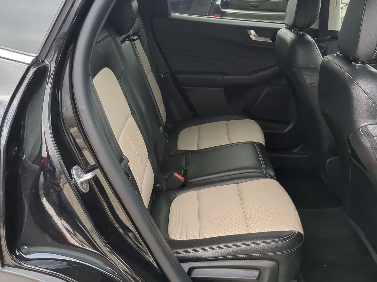 Thumbnail: 2022 Ford Escape - 20