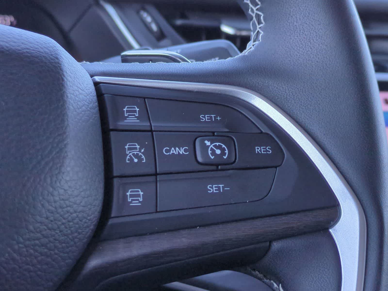 Thumbnail: 2023 Jeep Grand Cherokee L - 27