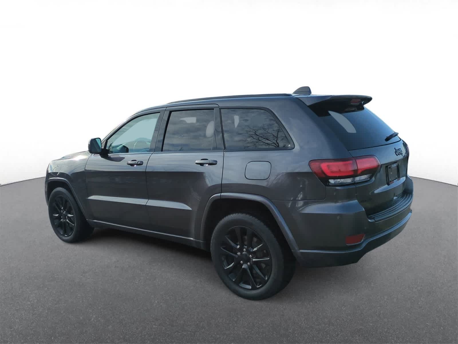 Thumbnail: 2019 Jeep Grand Cherokee - 6