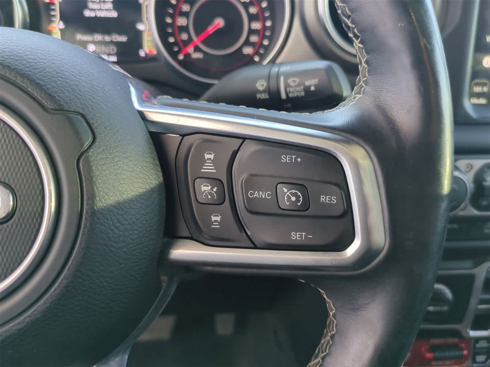 Thumbnail: 2020 Jeep Gladiator - 23