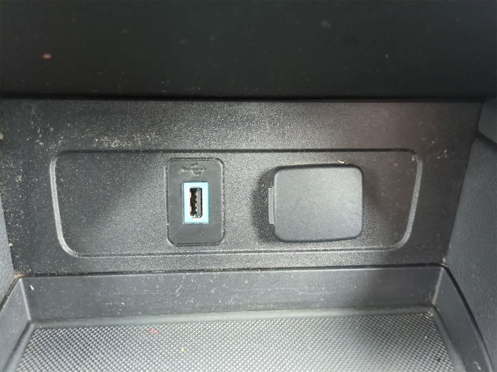 Thumbnail: 2018 Ford Escape - 31