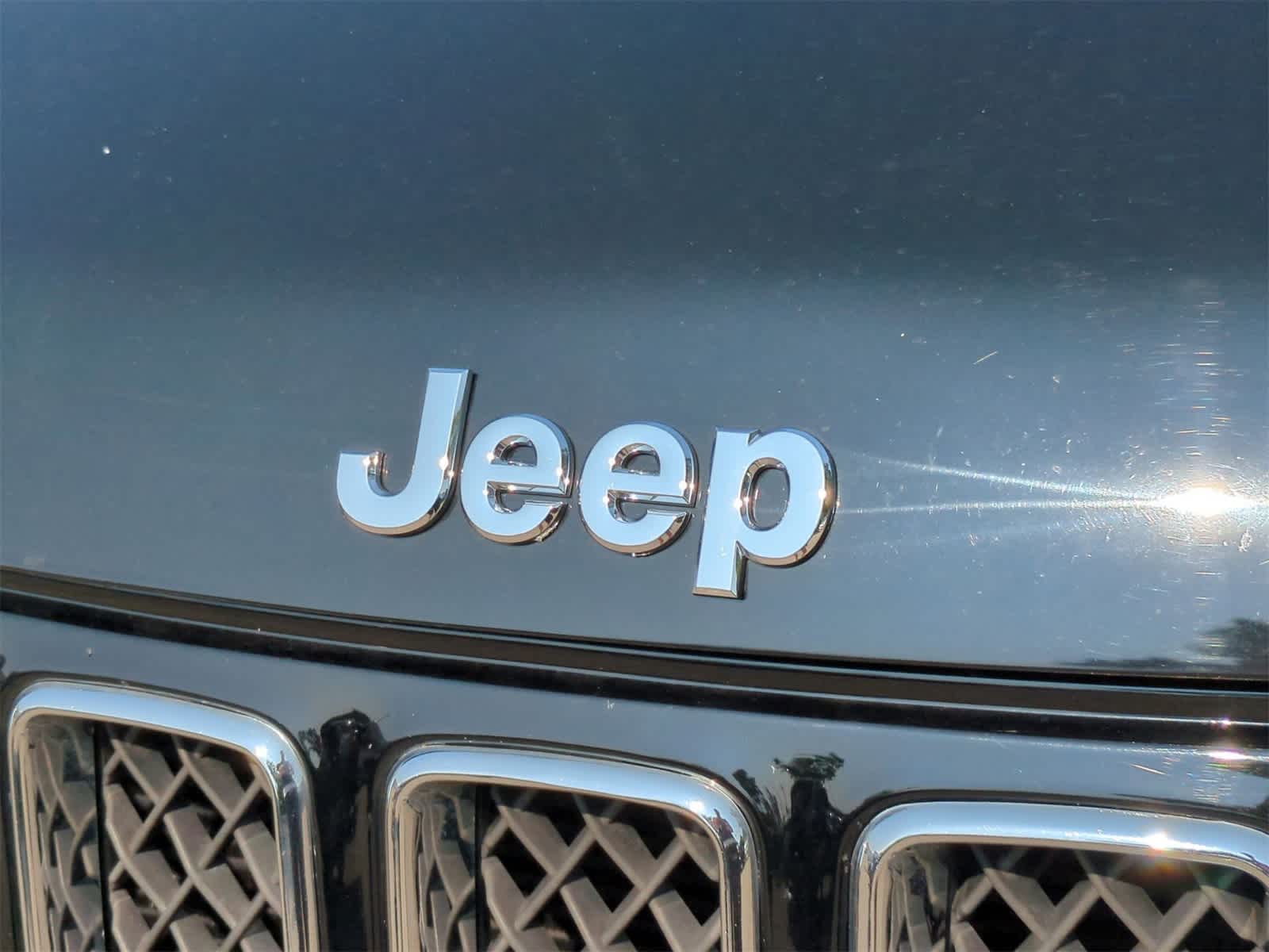 Thumbnail: 2017 Jeep Compass - 11