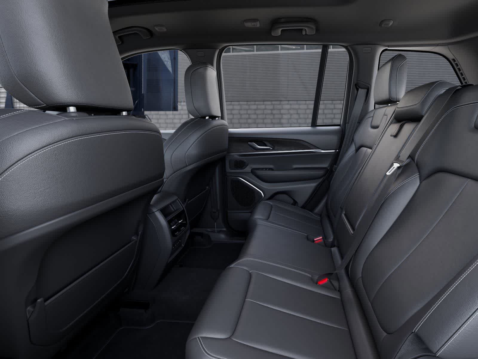 Thumbnail: 2026 Jeep Grand Cherokee - 23