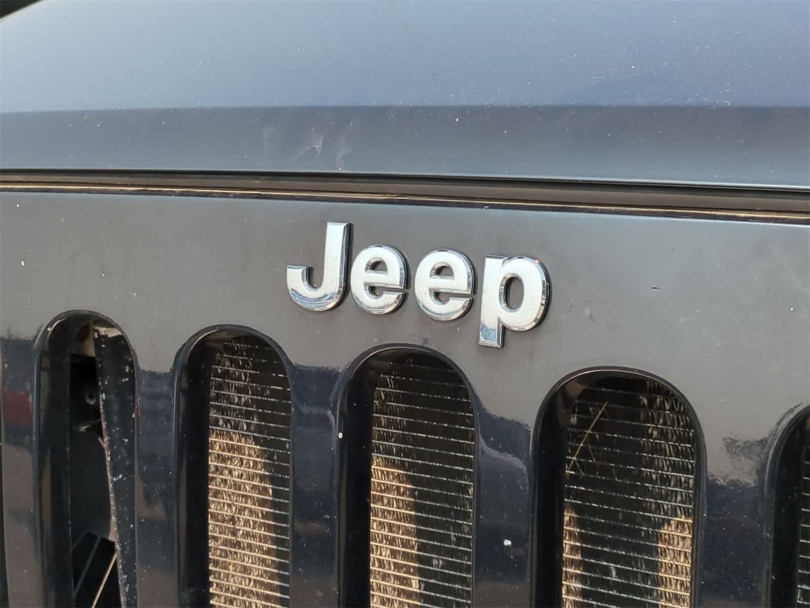 Thumbnail: 2011 Jeep Wrangler - 11