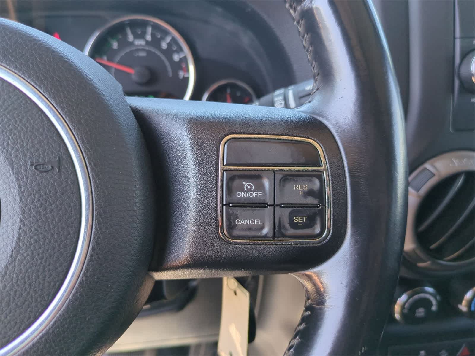 Thumbnail: 2013 Jeep Wrangler - 21