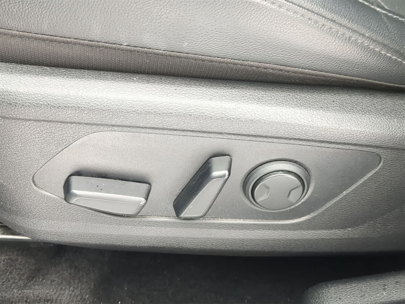 Thumbnail: 2023 Kia Sportage - 17