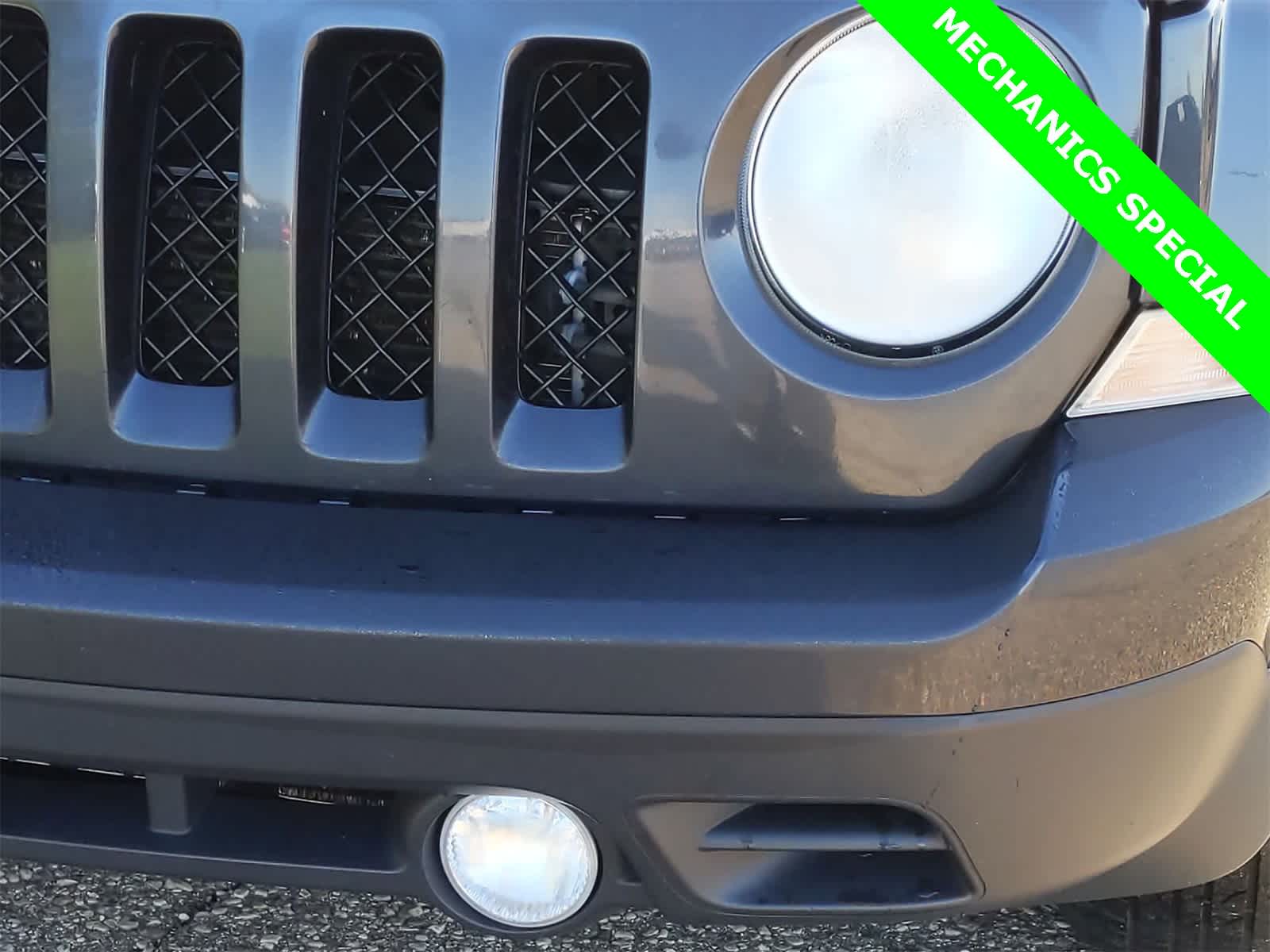 Thumbnail: 2015 Jeep Patriot - 11