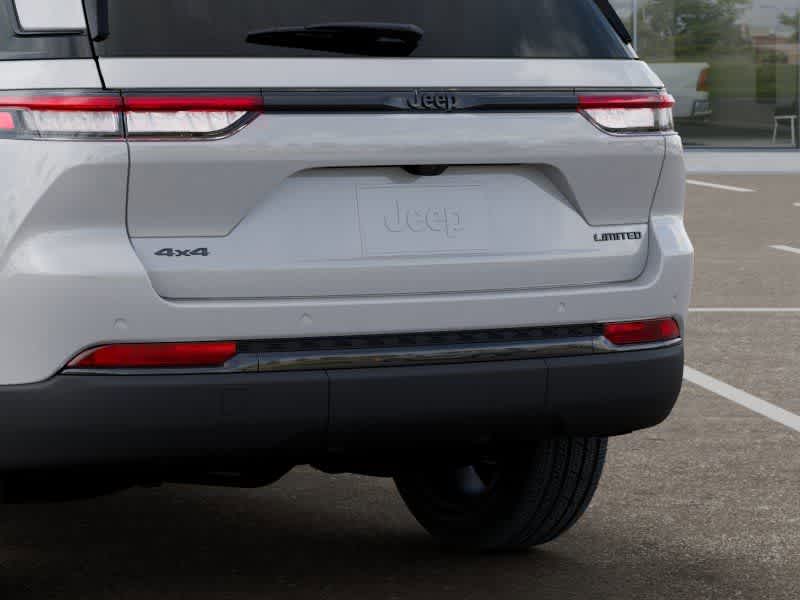 Thumbnail: 2025 Jeep Grand Cherokee - 13